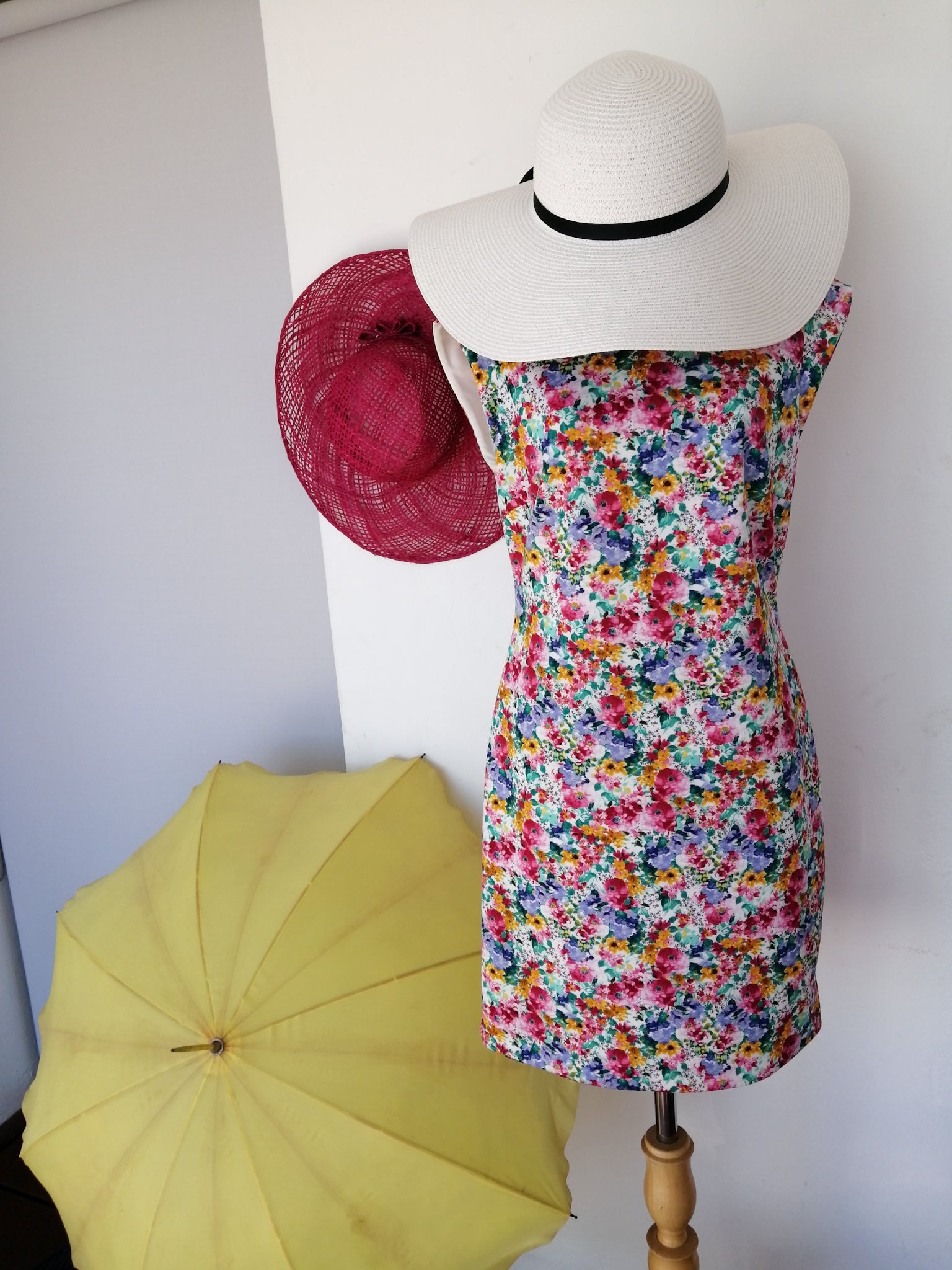 Multi floral midi dress with short sleeve