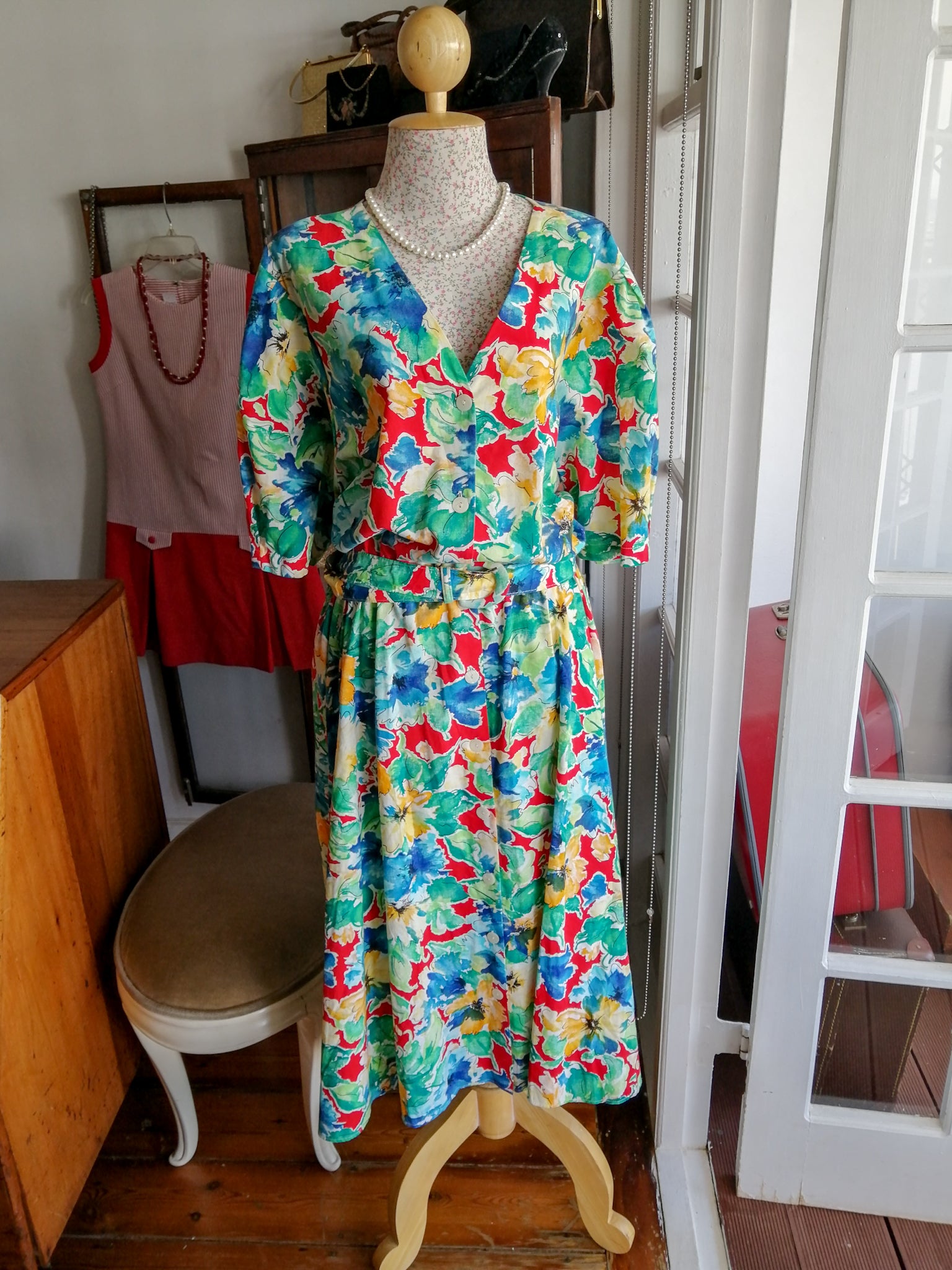 Bright vintage floral 50s button through dress