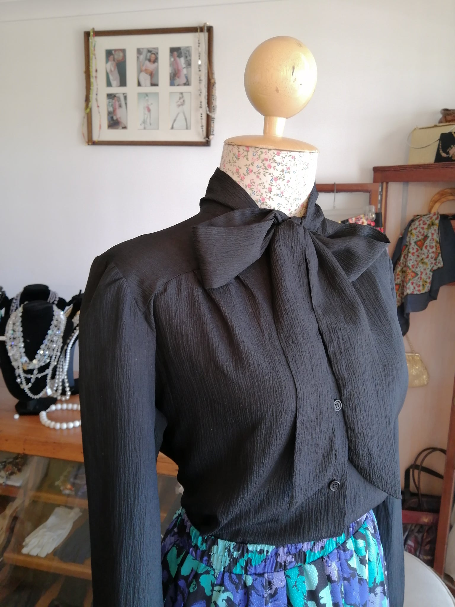Black long sleeve pussy bow blouse